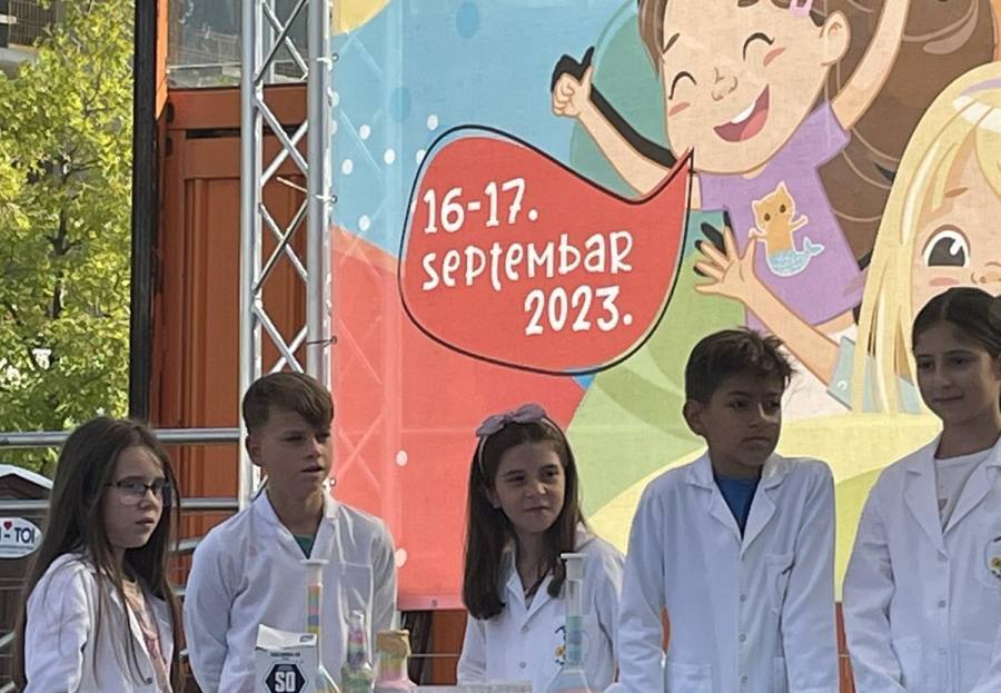 Кутак за научни тренутак